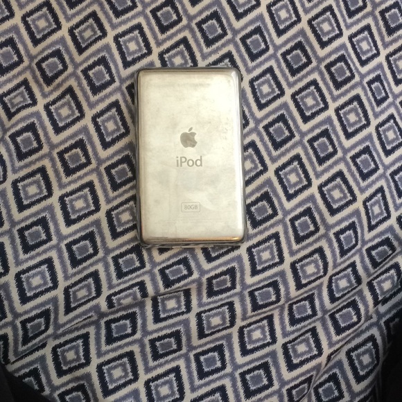 IPod 📱 - Picture 2 of 2